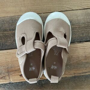 Kids sandals from H&M